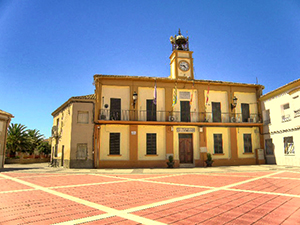 Ayuntamiento y plaza de malpica de Tajo