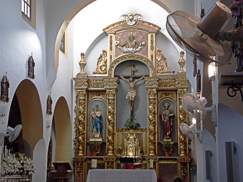 Interior de la Iglesia de Malpica Interior de la Iglesia de Malpica
