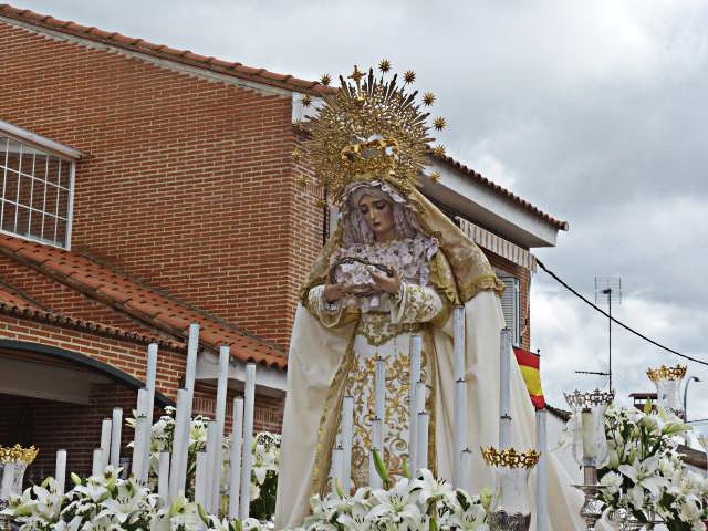 La virgen de los Dolores La virgen de los Dolores