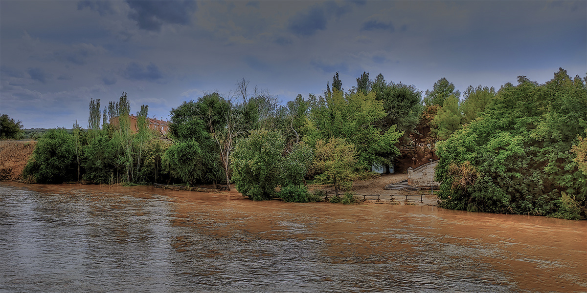 El nivel de la crecida el día 5-09-2023 en la fuente de los Tres Caños a causa de las lluvias del fin de semana anterior. El nivel de la crecida el día 5-09-2023 en la fuente de los Tres Caños a causa de las lluvias del fin de semana anterior.