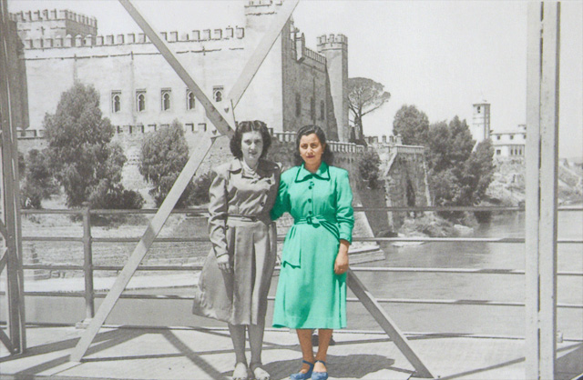 Concha Gómez y Paula Cuesta