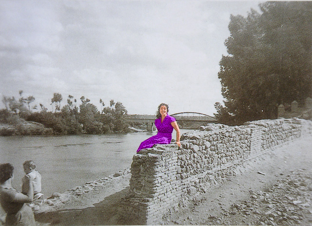 la estructura ya en ruinas de las instalaciones anexas al embarcadero y casilla de la barca vistas desde el pueblo. la estructura ya en ruinas de las instalaciones anexas al embarcadero y casilla de la barca vistas desde el pueblo.