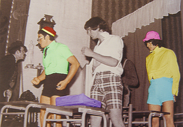 Actuación de 1974 en el salón de los Mora. Malpica de Tajo. Legados de la Tierra