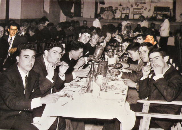 Convite de boda en 1957 en los salones Mora, Malpica de Tajo. Legados de la Tierra