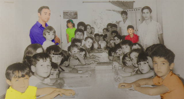 Emigdio en una de sus masivas clases de apoyo de Malpica