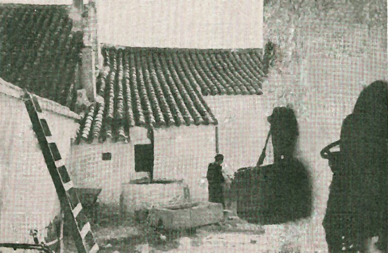Foto de una de las casas existentes no factible de reforma. Foto de una de las casas existentes no factible de reforma