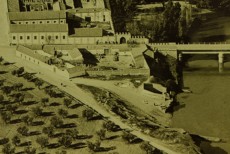 Detalle del paraje de la fuente de los Tres Caños en la foto aérea de Malpica de Tajo de un calendario de 1964 Detalle del paraje de la fuente de los Tres Caños en la foto aérea de Malpica de Tajo de un calendario de 1964