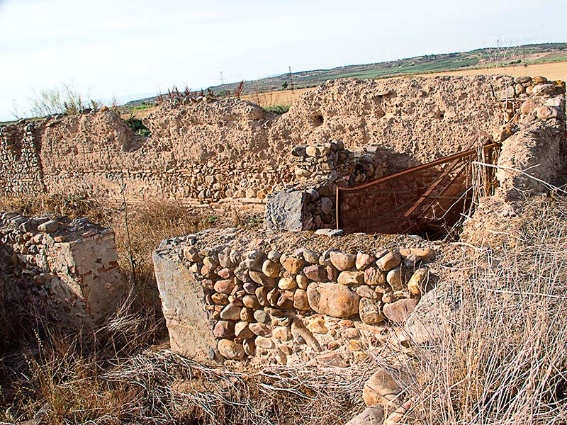 Acceso al vestíbulo reconvertido en las termas de la villa romana de Las Tamujas en Malpica de Tajo