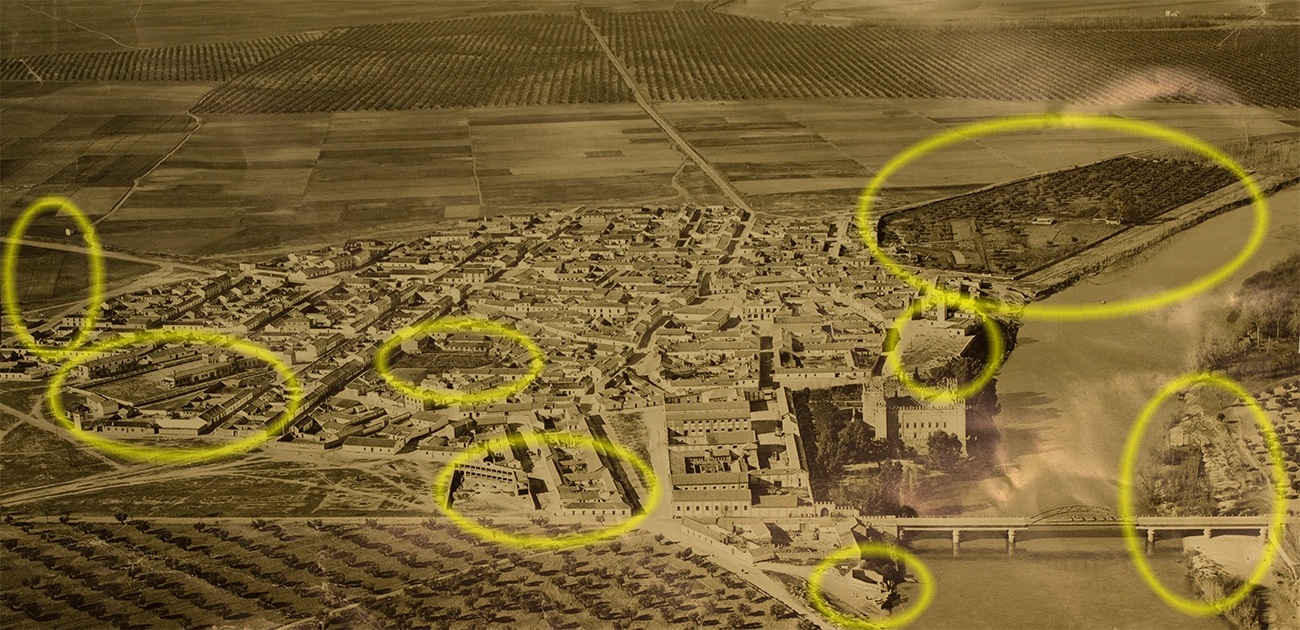 Foto aérea de Malpica de Tajo de un calendario de 1964 Foto aérea de Malpica de Tajo de un calendario de 19644
