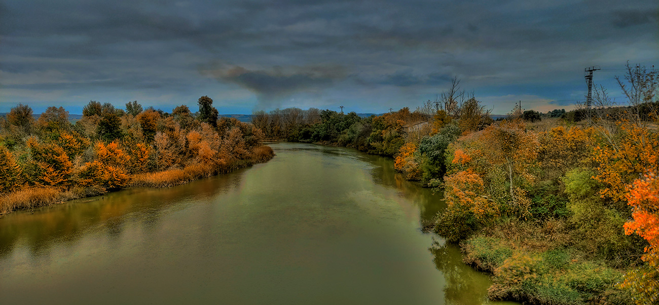 Río Tajo arriba desde el puente nuevo en Malpica de Tajo Río Tajo arriba desde el puente nuevo en Malpica de Tajo