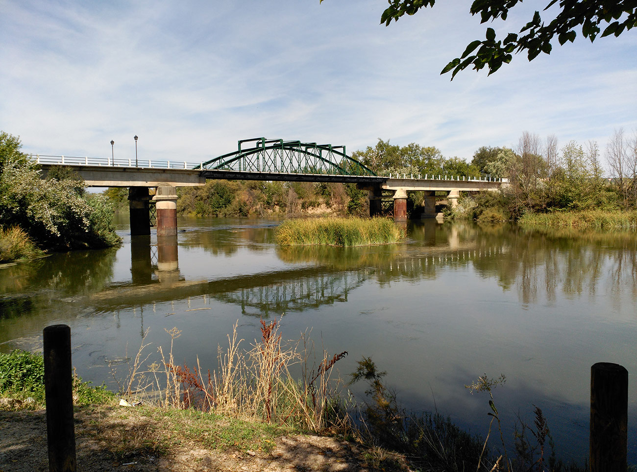 Primer plano del puente viejo de Malpica de Tajo 
