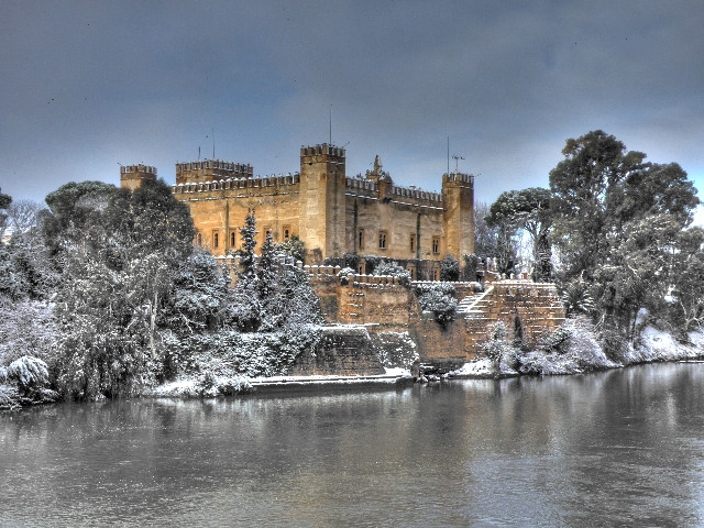 Castillo de Malpica de Tajo nevado