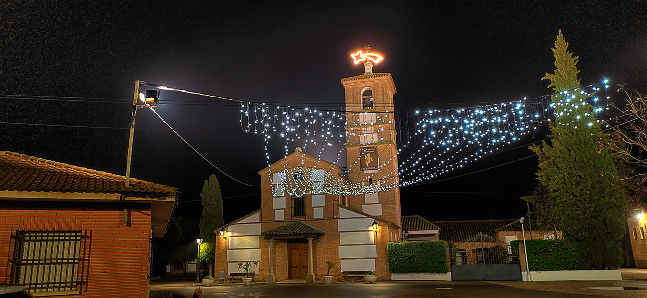 Malpica de Tajo de noche en navidades Malpica de Tajo de noche en navidades