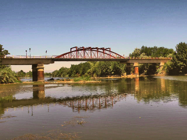 Puente antiguo en Malpica de Tajo