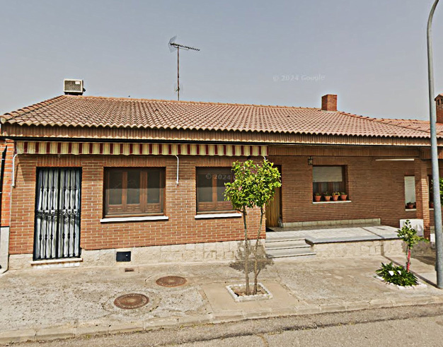 Peluquería de Marisa en la calle de la Dehesilla de  Malpica de Tajo.