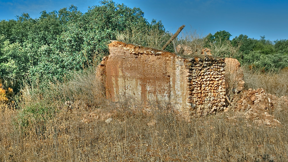 Caseta del tío Sevlla en las caleras de Pajarquemao Caseta del tío Sevlla en las caleras de Pajarquemao
