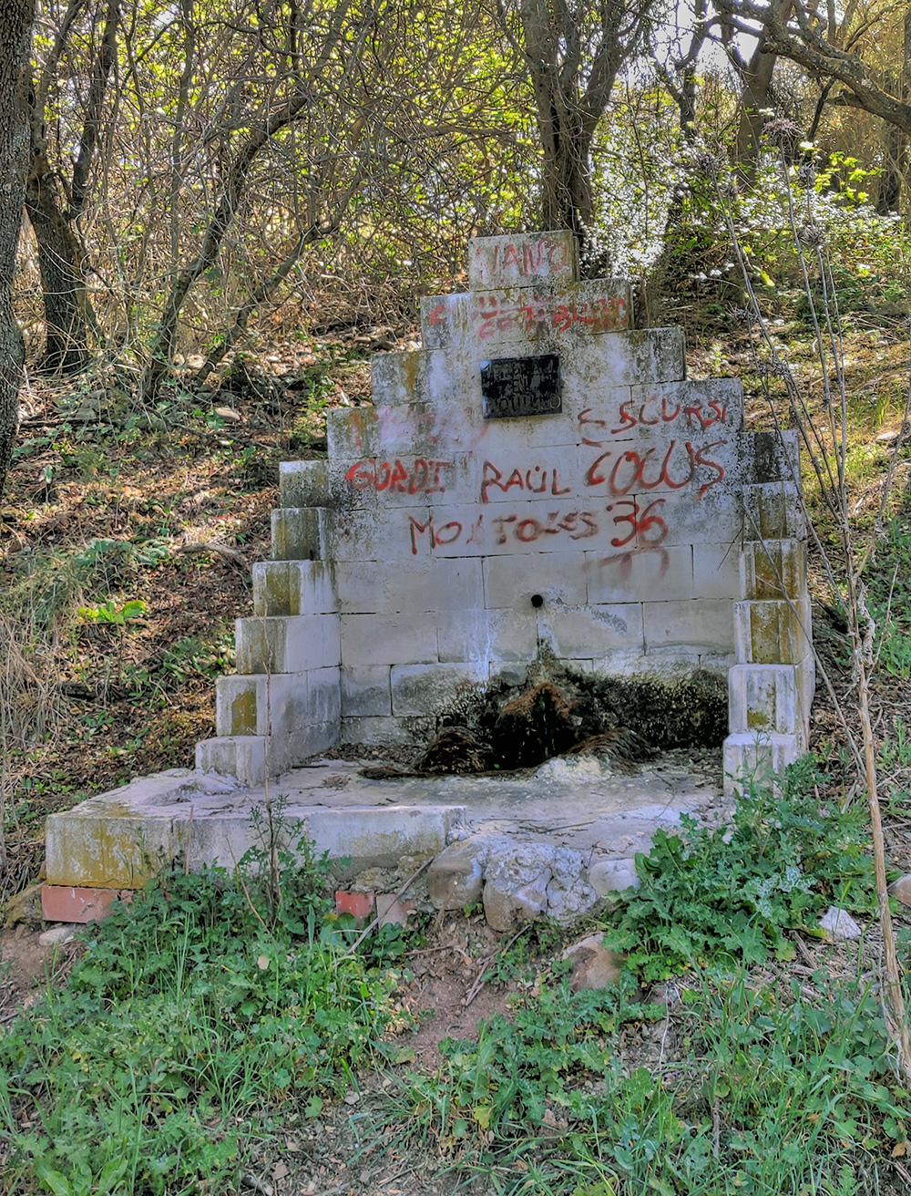 >La Fuente del Piquillo >La Fuente del Piquillo